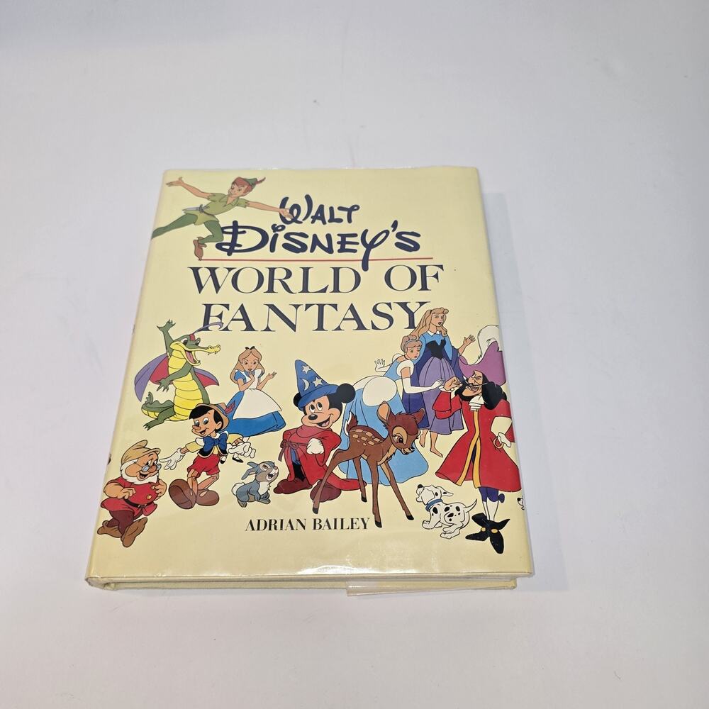 Vintage Walt Disney's World Of Fantasy Hardcover Book 1982 Art Animation Rare